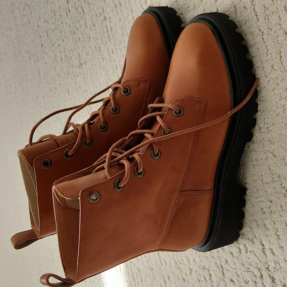 Madewell The Rayna Lace-Up Boots in Leather 7.5